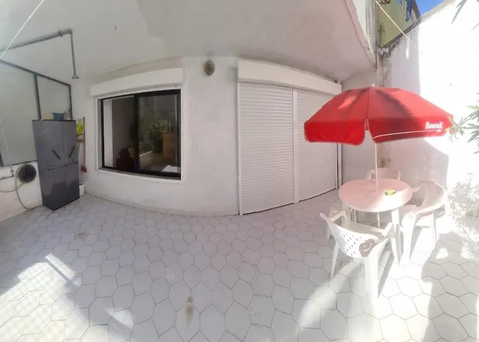 2br By Homeystay Apartament