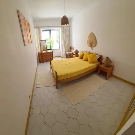2br By Homeystay Apartment