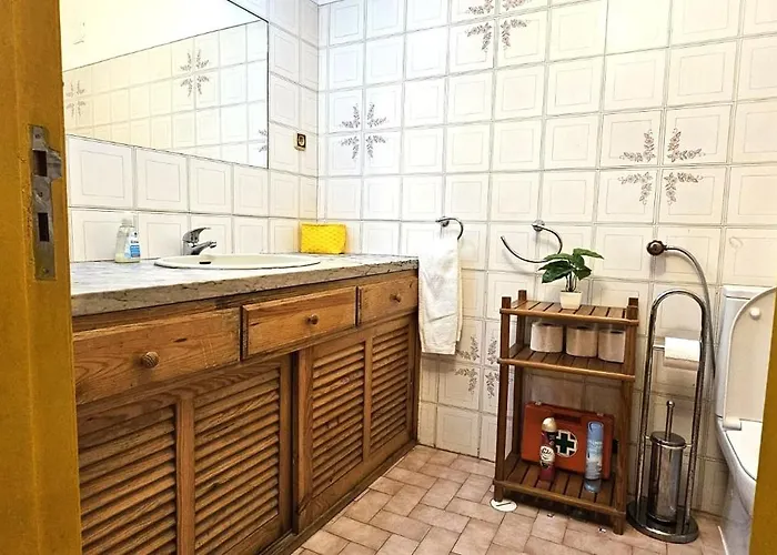 2br By Homeystay Apartament *